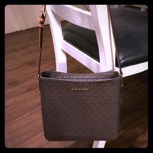 Michael Kors Jet set Large Travel Crossbody